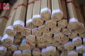 北方制香村，农民家家户户制香俏销喜迎新春图片