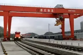 整列直达！西部陆海新通道“贵阳都拉营至广西钦州港专列”进入常态化开行图片