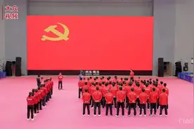 视频丨国乒在威海南海新区庆祝中国共产党成立101周年图片