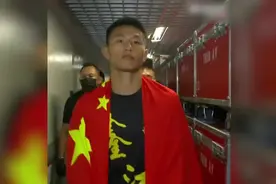 创历史！唐凯击败丹勒，成为中国首位男子综合格斗世界冠军图片