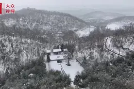 视频｜千年枯荣未曾变，不老青山又为雪白头图片