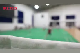 湖南师大附中羽毛球队：一天打坏4个球拍，全年训练约1300小时丨金牌校队②图片