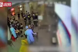 视频｜生死时速3分钟！宁波地铁站多人爱心接力救助晕倒乘客图片