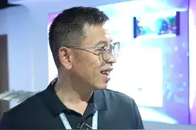 能穿云透雾的卫星你见过吗？不受白天黑夜和天气的影响，可以分辨0.5米以下的物体图片