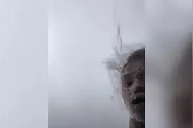 印尼火山大喷发，登山者求救：帮帮我……为何会有人爬火山？丨看天下图片