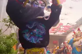 大年初一，灵蛇出动！潮汕英歌齐齐“闹新春”｜文化中国行图片