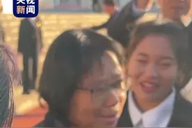 她们也成了老师！张桂梅对学生说“老师们好”图片