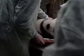 旅俄大熊猫幼崽“奶凶”画面曝光：被碰瞬间出爪咆哮图片