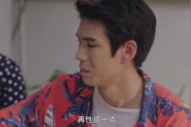 天使在身边：泳池拍摄广告，导演看得不亦乐乎，旁边助理不乐意了视频封面