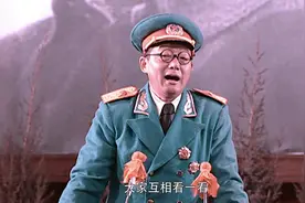 李云龙毕业论文受到全院好评，被授予少将军衔视频封面