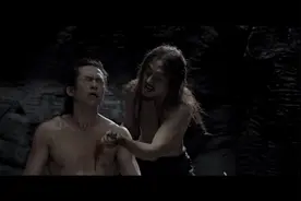 影：邓超一人分饰两角，两角色同框演技炸裂，看得人头皮发麻视频封面