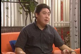 快乐星球：吴佳佳上课追星被老师发现，不料不以为耻反以为荣视频封面