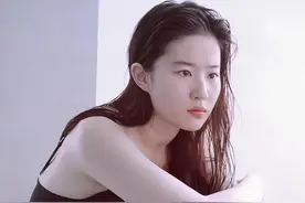 闪动如蝴蝶在双颊#刘亦菲#女神#神仙颜值#盛世美颜#身材