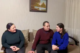 乌克兰父母心中的中国女婿，他们成就了我们的跨国爱情故事！视频封面