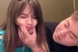 #dou上热门 女朋友要求男朋友周末陪自己去玩这过分吗？ #女性