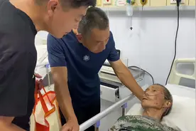 爷爷病情突然转变，全家激动的心情难以表达，所有付出都值得视频封面