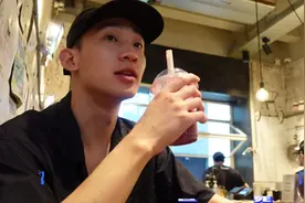 95后男模恋爱观：不介意dating很多人！视频封面