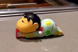 #爬行摇头小新#发条盲盒大摆件礼物视频封面