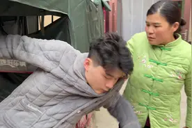 黎明不拍抖音了，妈妈让爸爸劝导黎明，还和妈妈吵了一架视频封面