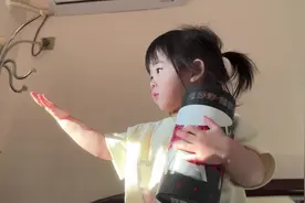 我养的小花慢慢长大了突然我发现 她在用我爱她的方式