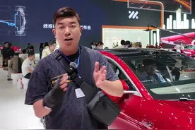 智己L6中期改款后，是不是还能叱诧风云？
#2025年上海国际车展 #2025上海车展 #主驾susintel #领航优质计划 #智己l6视频封面