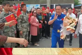 航天员张陆：爱家，就是爱自己的父母，父母是孩子人生中第一个偶像图片