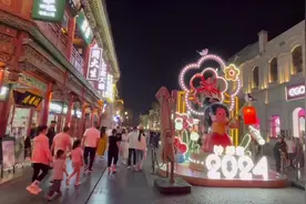 城市“烟火”气 升腾“夜市”里 夜幕下的太原热闹非凡图片
