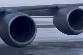 突发：美军F-35战机坠毁图片