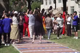 六小龄童来了！全国首家高校“美猴王书屋”落户河北工业大学图片