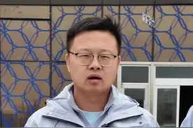 侃侃三人行 | 拖拉机中的初代顶流！人民币同款热特25K拖拉机竟藏在这个博物馆图片