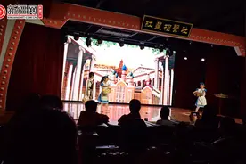 视频| 经典儿童剧《皇帝的新装》火热上演图片