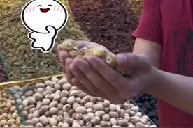 视频丨俞敏洪老师来乌鲁木齐啦！商户喊话：组个cp！#东方甄选#乌鲁木齐我的家图片