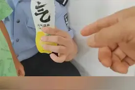 安徽8岁男孩独自去钓鱼，粗心家长浑然不知：人还没鱼竿高图片