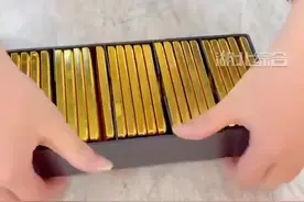 消费者花百万在直播间买金条，商家却称金价大涨无法发货，客服：会补贴100元的赔偿图片