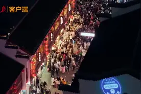 《灯火里的中国》新春特别版图片