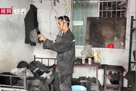 90后煤矿工人用洗洁精洗澡 为省钱买十斤两个月用完图片