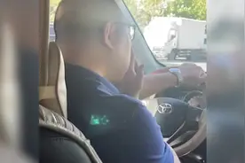 北京：女儿上幼儿园第一天，爸爸回到车里流泪图片