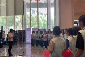 整整20年！这3000多年轻人为何还在接力“向西而行”？图片
