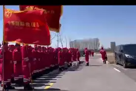 运-20出动图片