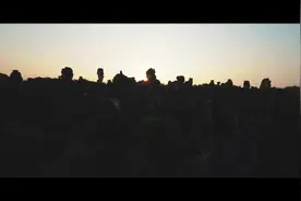 天空之眼瞰祖国|穿越机视角领略石林之美图片