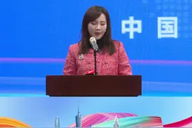 叶紫莹：飞跃式发展新质生产力 引领国际经济发展新格局图片