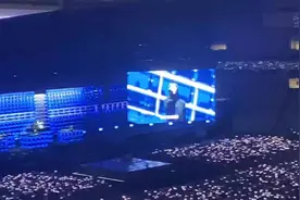 真唱假唱？五月天演唱会现场视频曝光……图片