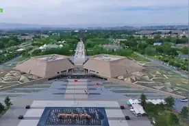 看！悠悠青冢，千年芳华图片