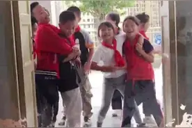 亿缕阳光｜一声老师 一生老师图片