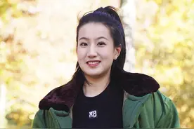 纵览热评 | “社牛穿搭”军大衣，为啥在大学生中流行起来了图片