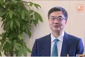 陈刚在京接受越南媒体采访图片