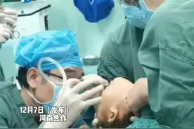 太危险了！22颗花生米碎块堵满幼童气管图片