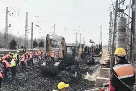 货流密度大的沈山线铁路开始“集中修”图片