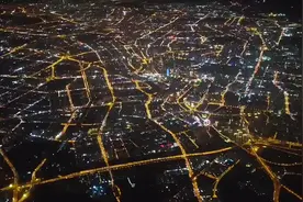 天津夜晚不明飞行物到底是什么……图片