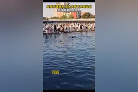 邯郸一女孩不慎落水，卖水大哥跳水相救图片